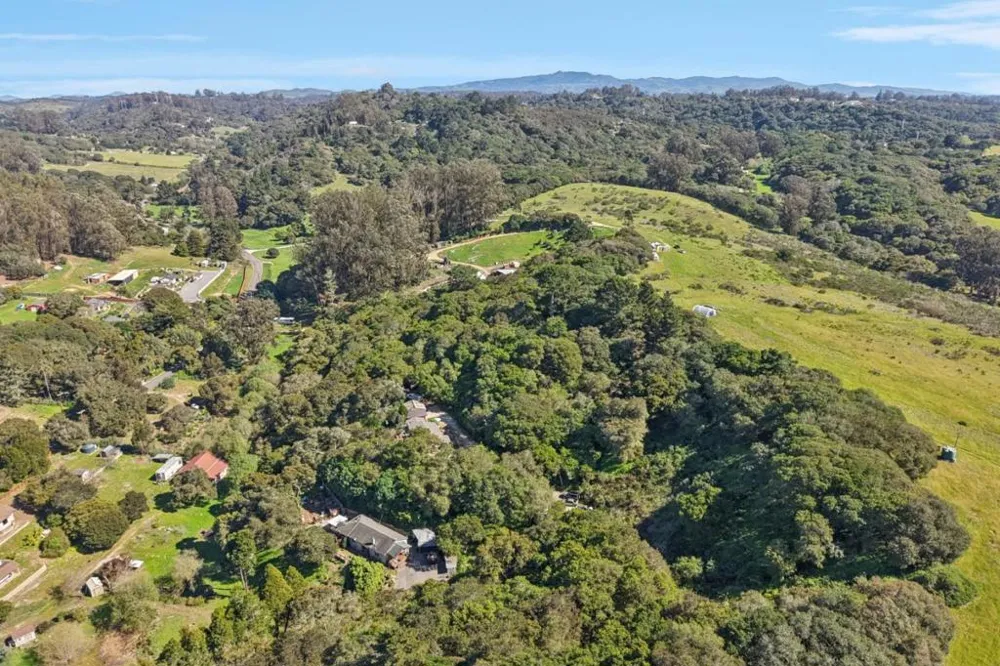 122 Strawberry Canyon Road Royal Oaks, CA 95076