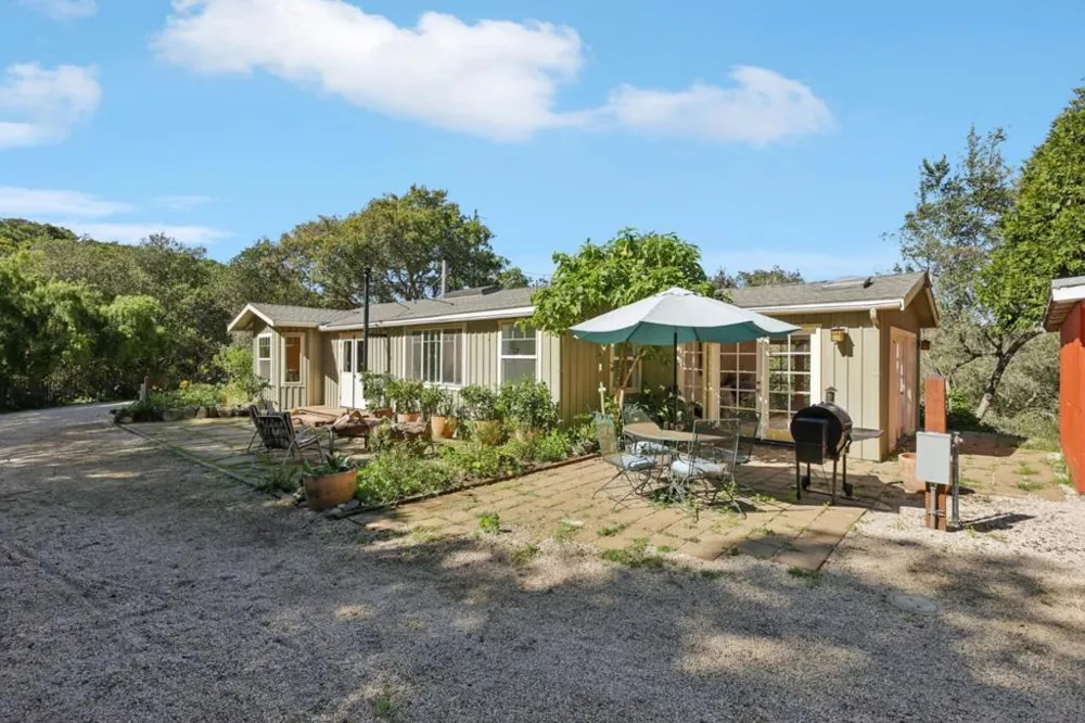 122 Strawberry Canyon Road Royal Oaks, CA 95076