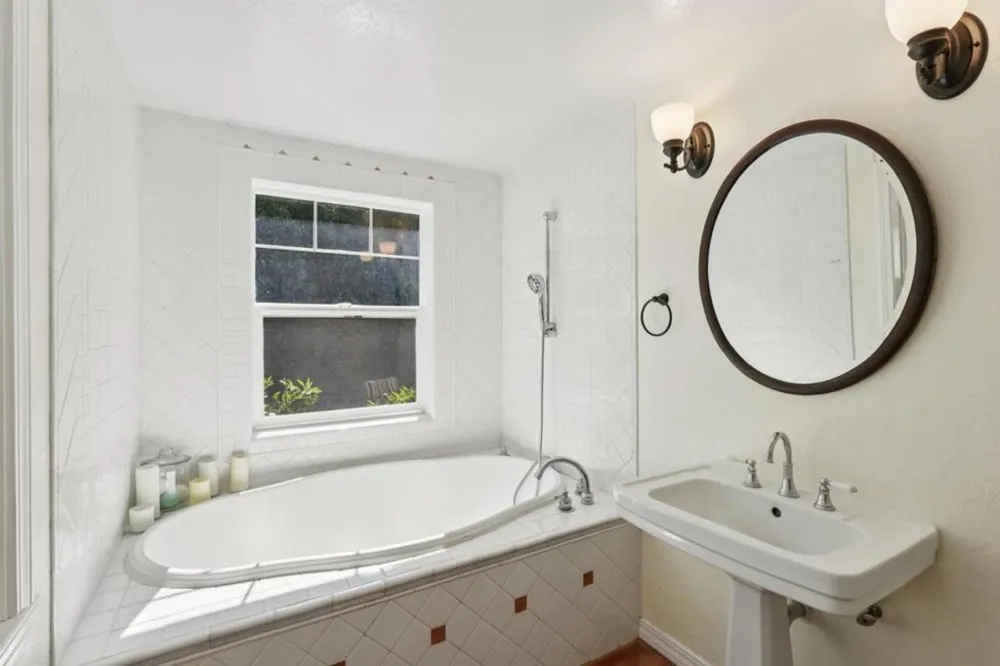 122 Strawberry Canyon Road Royal Oaks, CA 95076