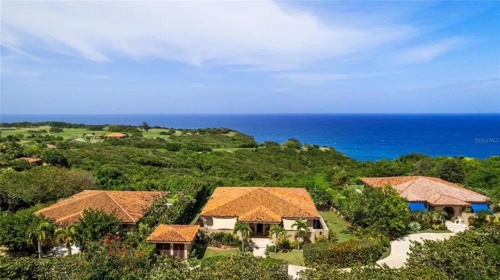 2 OCEAN GOLF VILLA ROYAL ISABELA Isabela, PR 00662