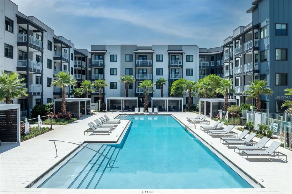 5127 W TYSON AVENUE #TH1 Tampa, FL 33611