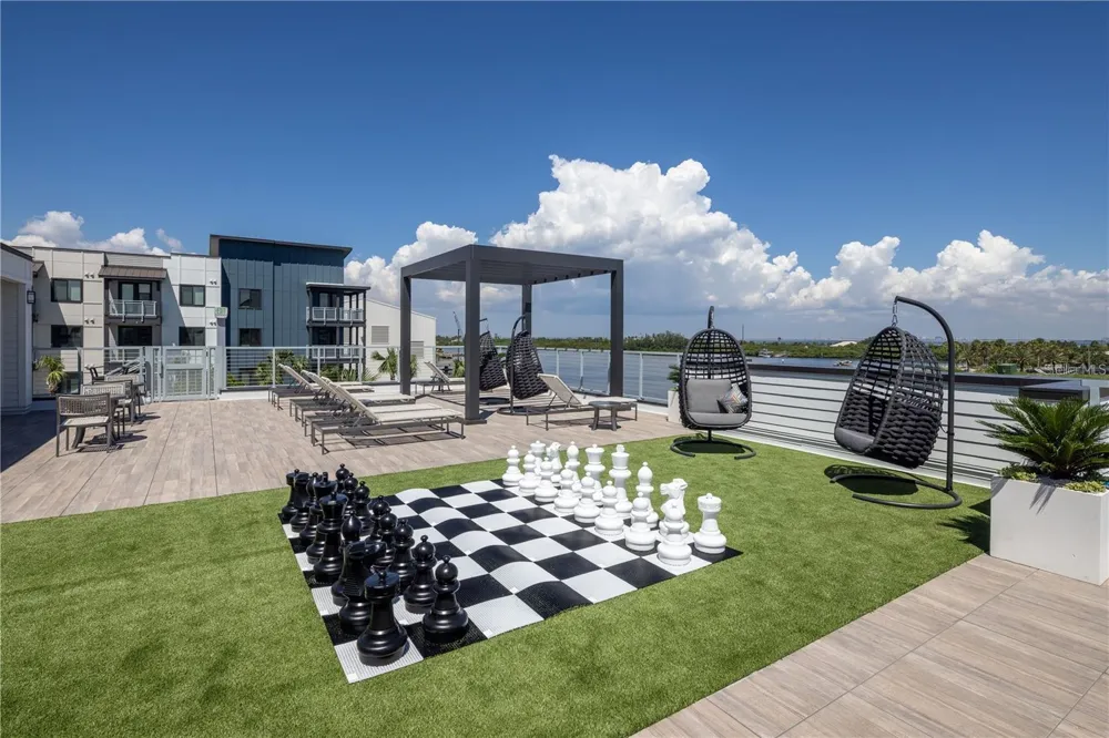 5127 W TYSON AVENUE #TH1 Tampa, FL 33611