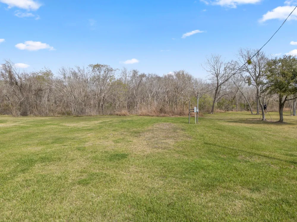 626 Cr 257 Matagorda, TX 77457