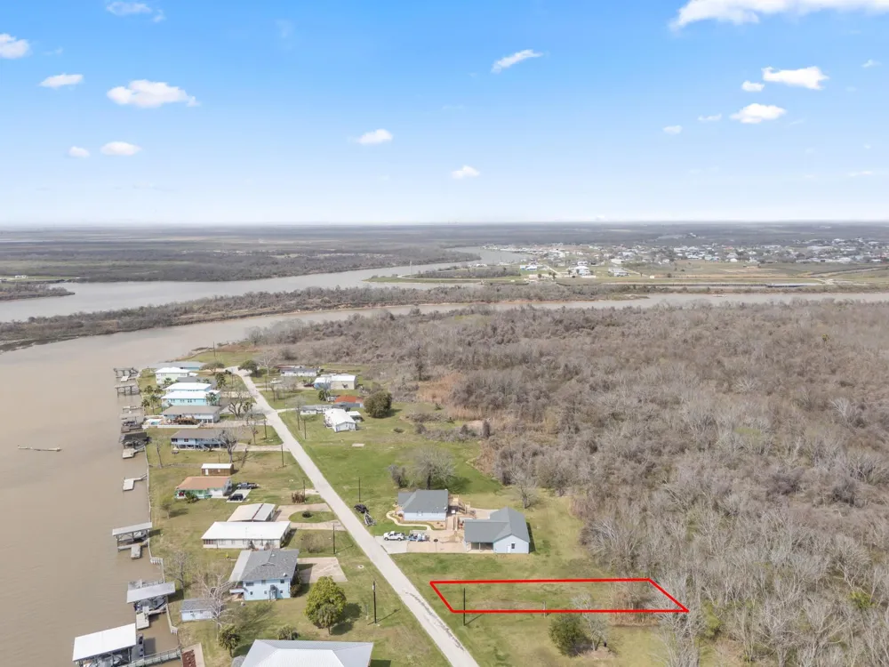 626 Cr 257 Matagorda, TX 77457