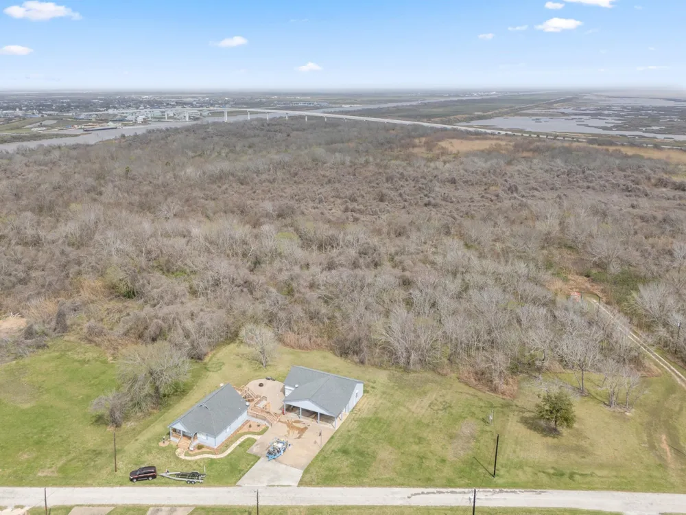626 Cr 257 Matagorda, TX 77457