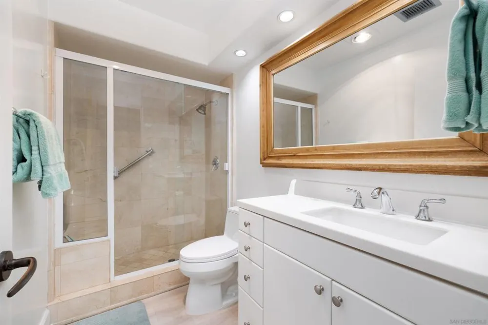 8263 Camino Del Oro #372 La Jolla, CA 92037