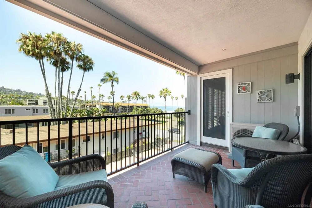 8263 Camino Del Oro #372 La Jolla, CA 92037