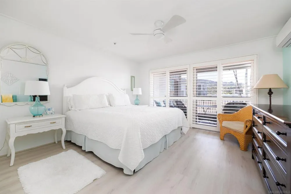 8263 Camino Del Oro #372 La Jolla, CA 92037