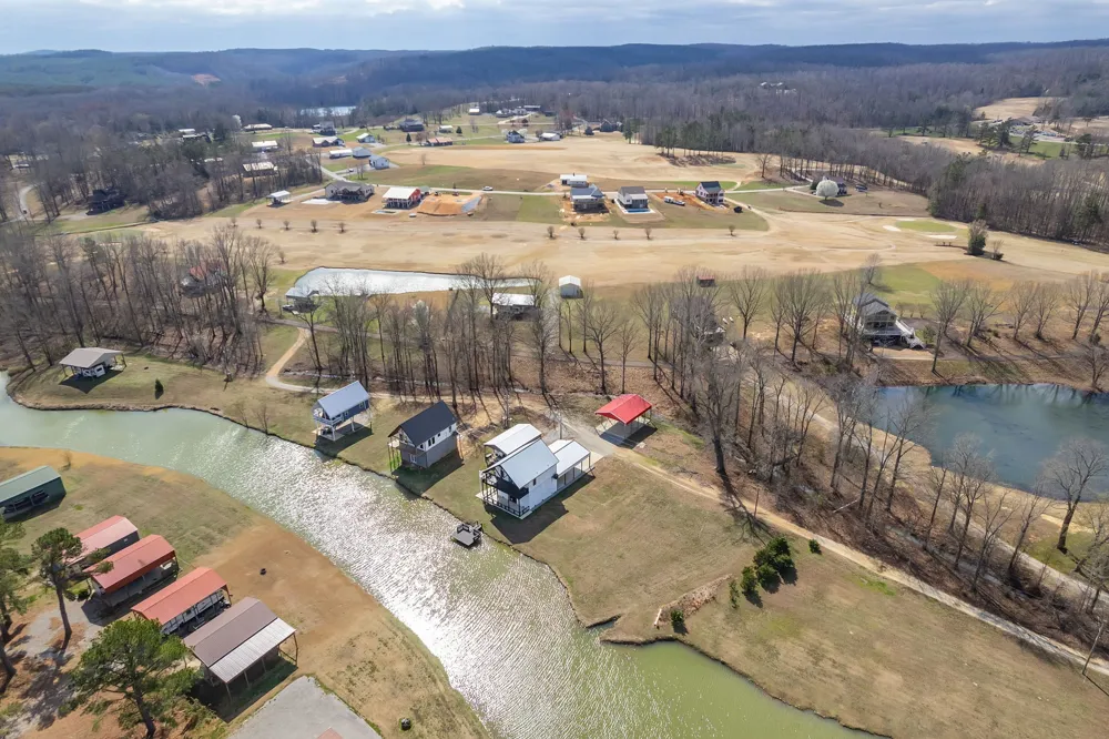 74 Blue Herring Dr Decaturville, TN 38329