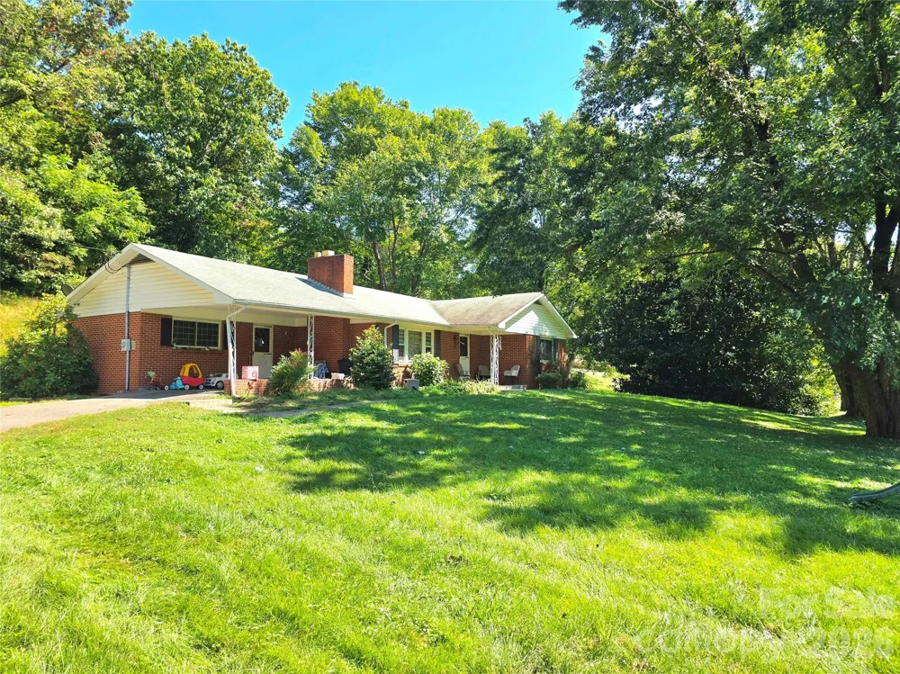 1797 Calvin Edney Road Mars Hill, NC 28754