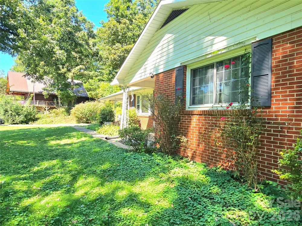 1797 Calvin Edney Road Mars Hill, NC 28754