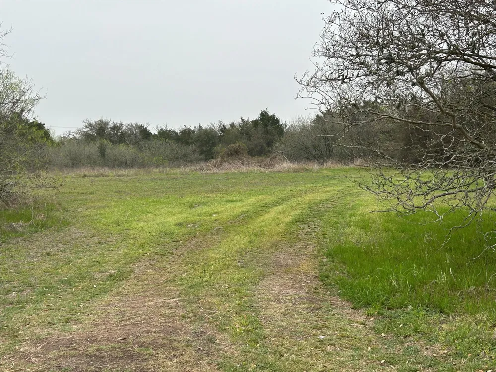 2 W Boundary Street Giddings, TX 78942