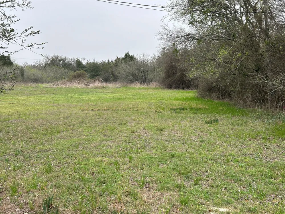 2 W Boundary Street Giddings, TX 78942