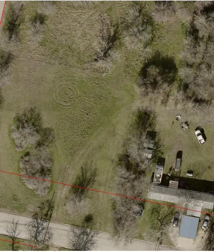 2 W Boundary Street Giddings, TX 78942