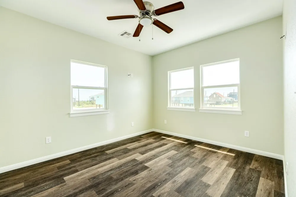 4726 Palm Street Freeport, TX 77541