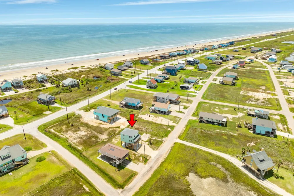 4726 Palm Street Freeport, TX 77541