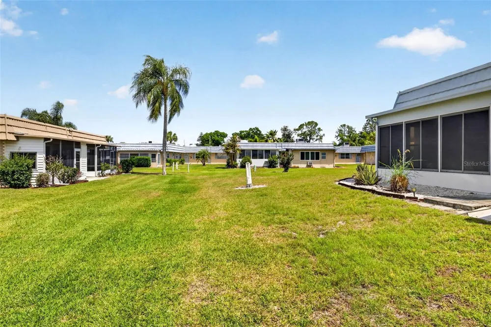 1801 BEDFORD LANE #27 Sun City Center, FL 33573