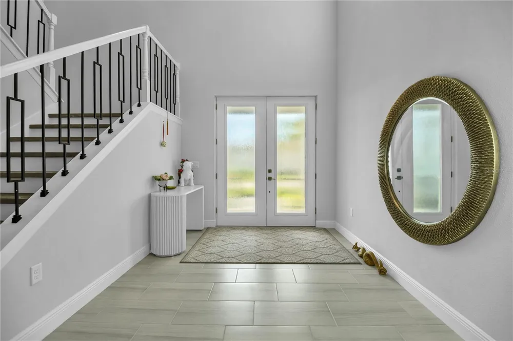 5215 TITLE ROW DRIVE Bradenton, FL 34210