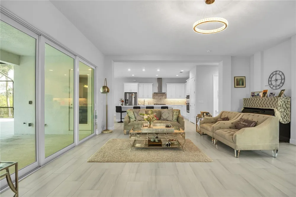 5215 TITLE ROW DRIVE Bradenton, FL 34210