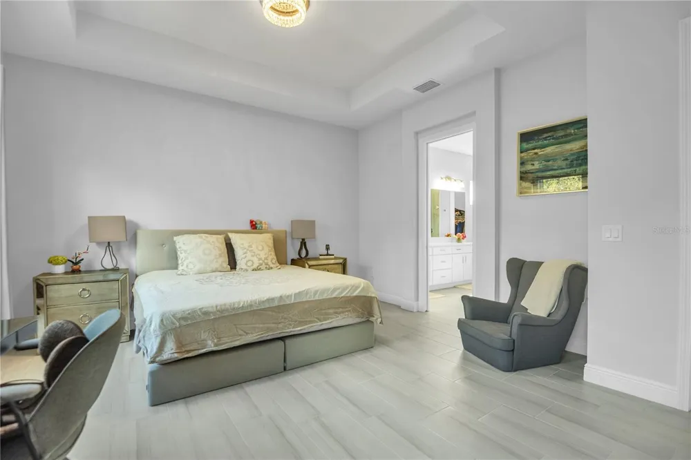 5215 TITLE ROW DRIVE Bradenton, FL 34210