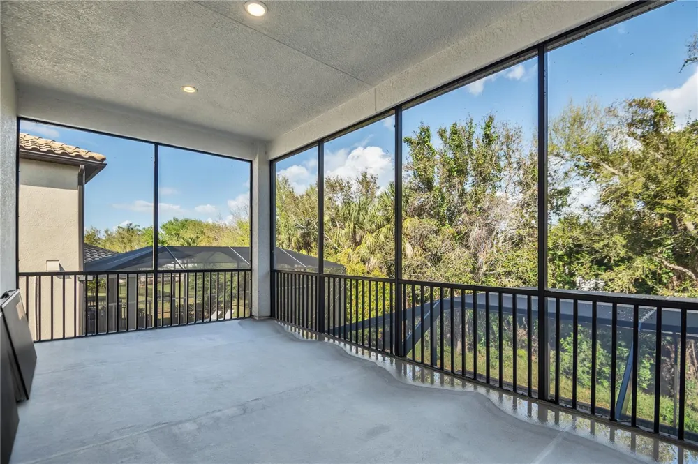 5215 TITLE ROW DRIVE Bradenton, FL 34210