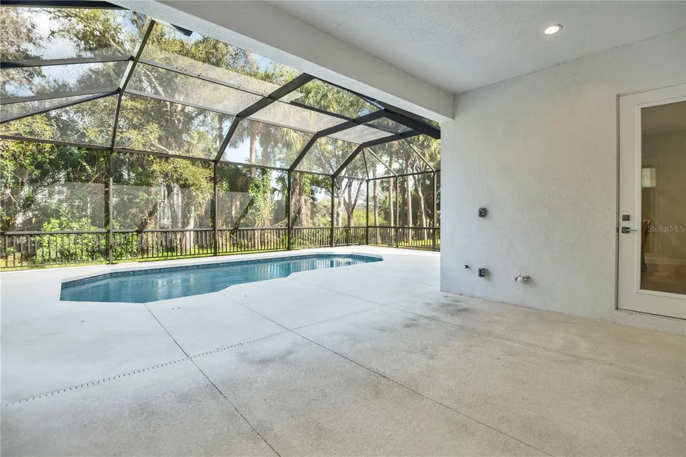 5215 TITLE ROW DRIVE Bradenton, FL 34210