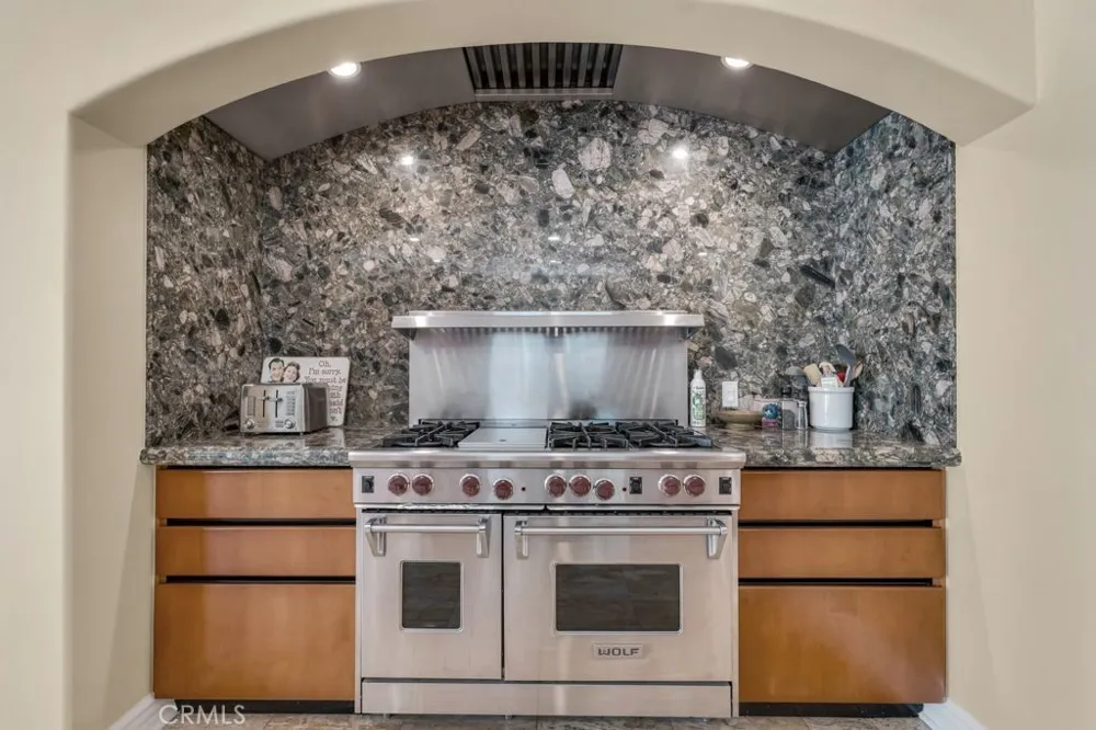 15 Maverick Lane Bell Canyon, CA 91307