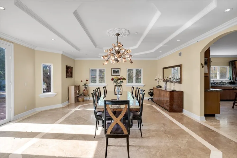 15 Maverick Lane Bell Canyon, CA 91307