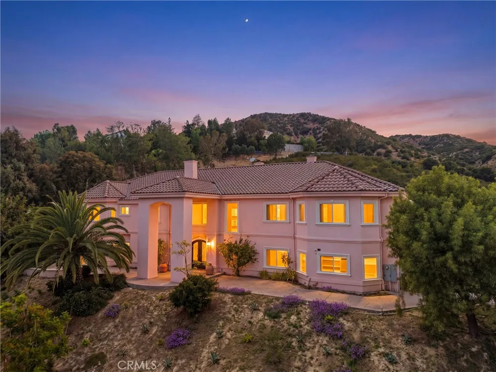 15 Maverick Lane Bell Canyon, CA 91307