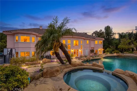 15 Maverick Lane
