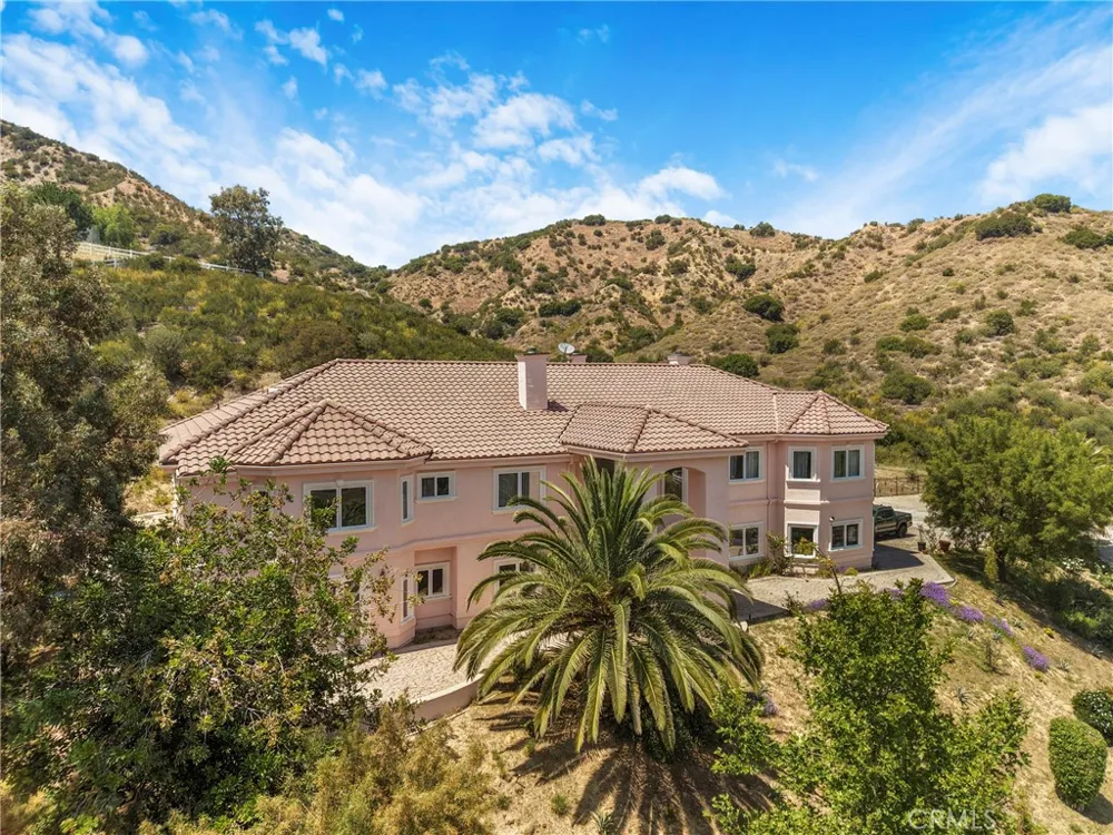 15 Maverick Lane Bell Canyon, CA 91307