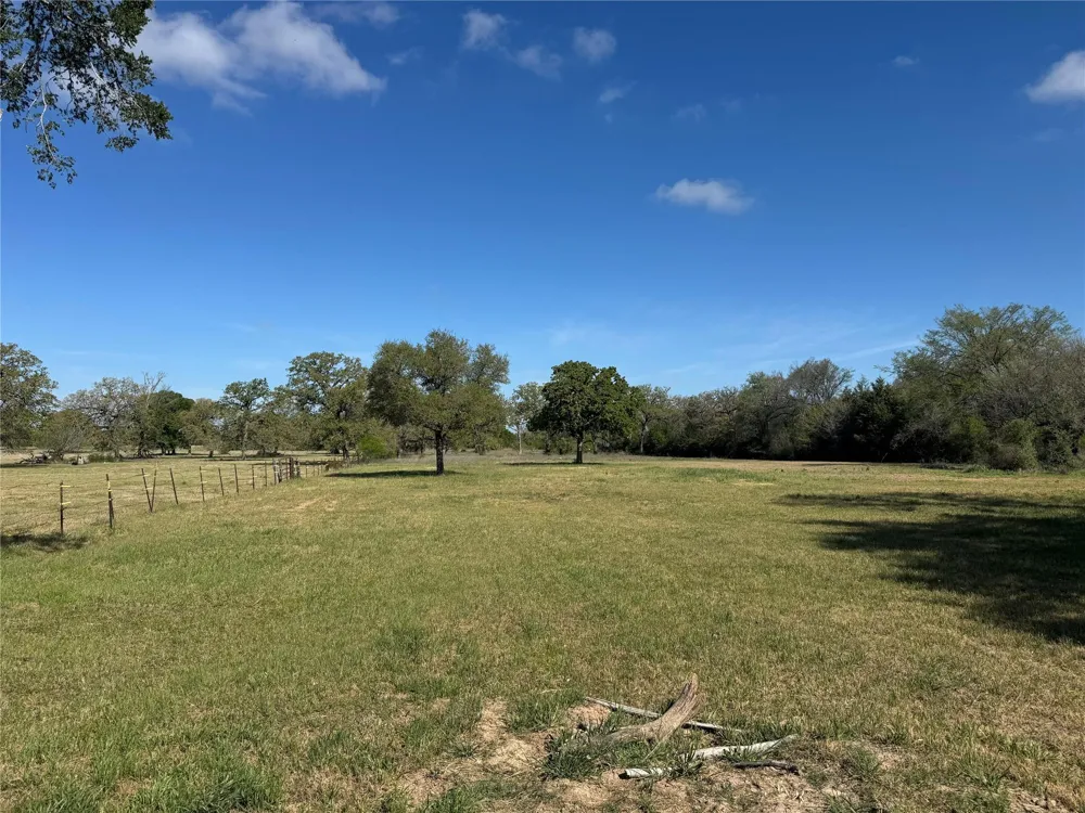 Lewis Road Burton, TX 77835