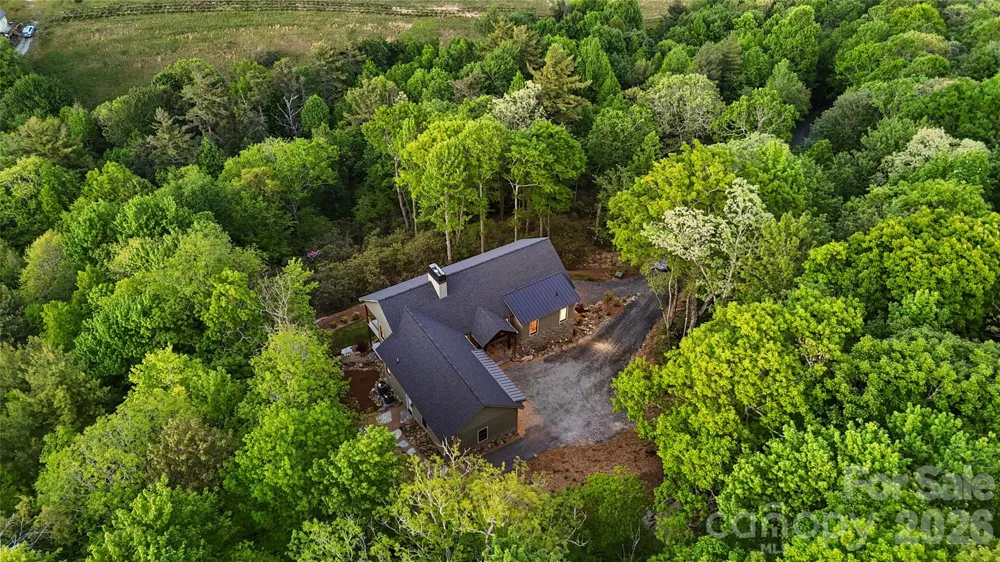 3434 Old Jonas Ridge Road Newland, NC 28657