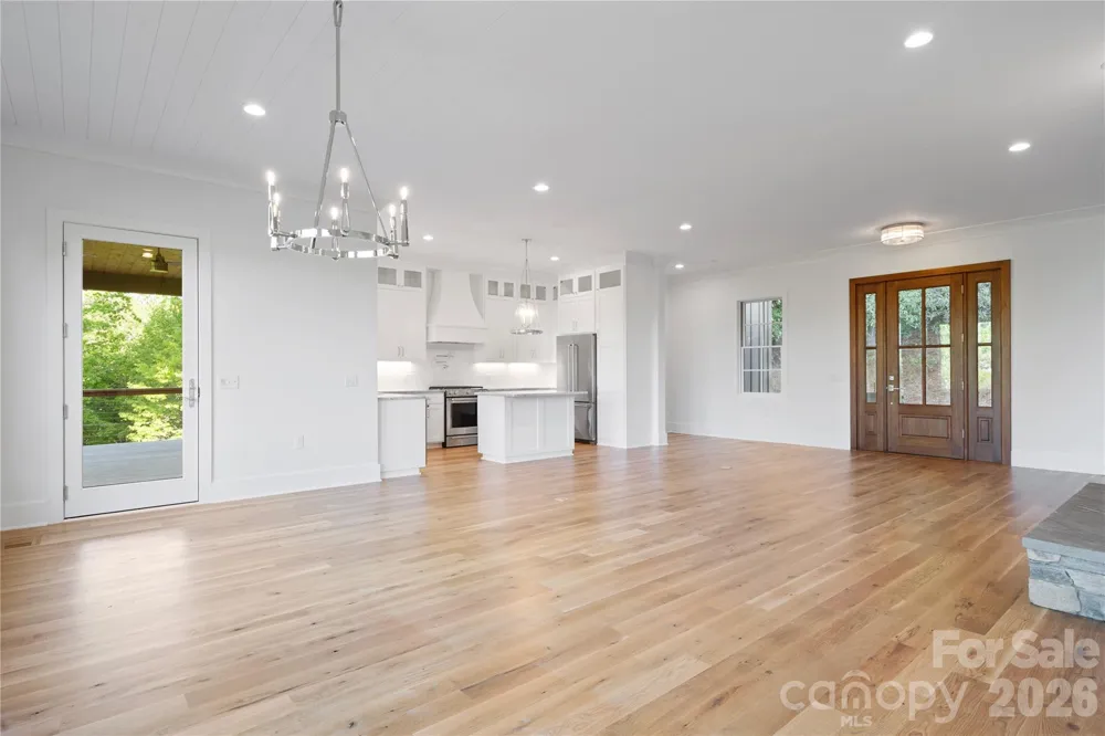 3434 Old Jonas Ridge Road Newland, NC 28657