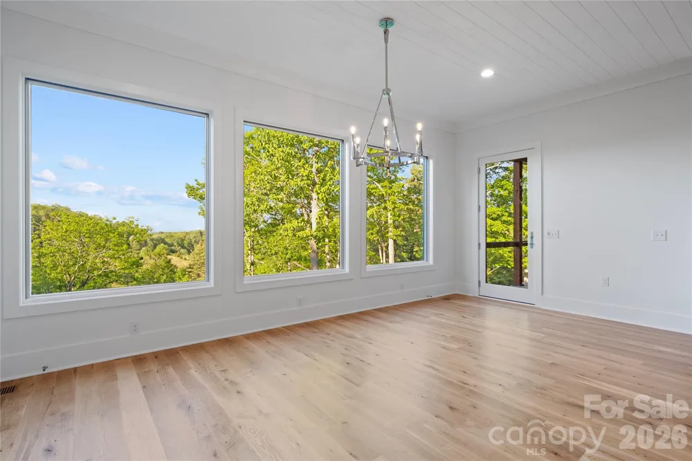3434 Old Jonas Ridge Road Newland, NC 28657