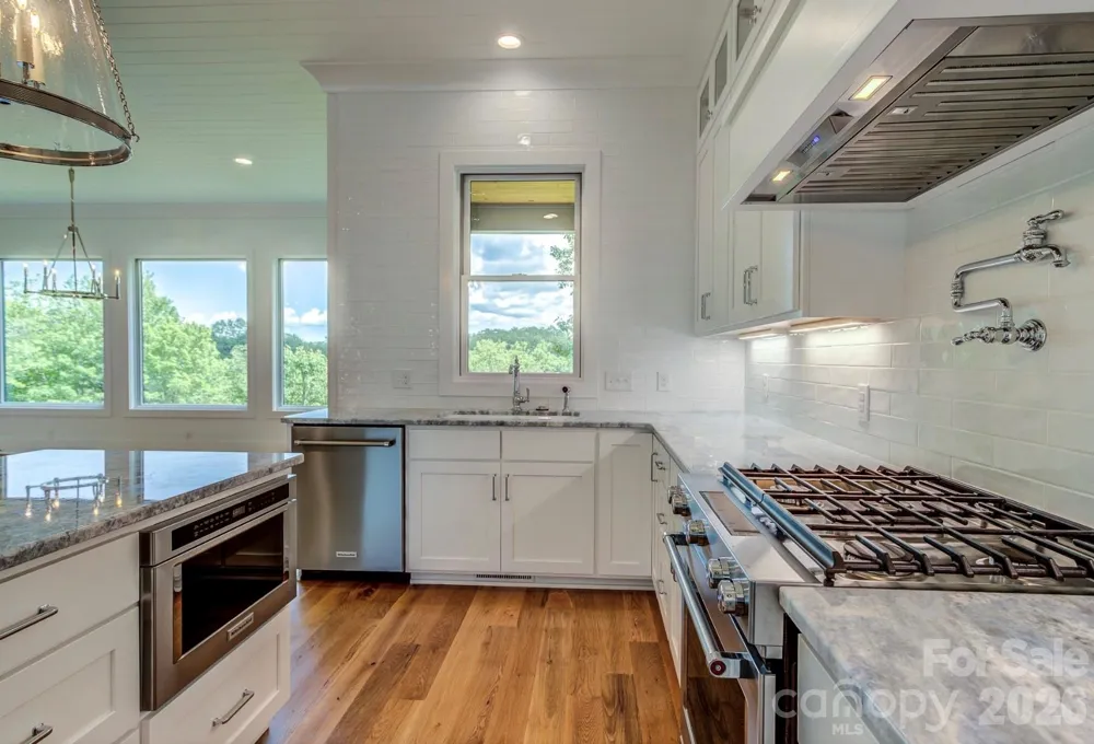 3434 Old Jonas Ridge Road Newland, NC 28657