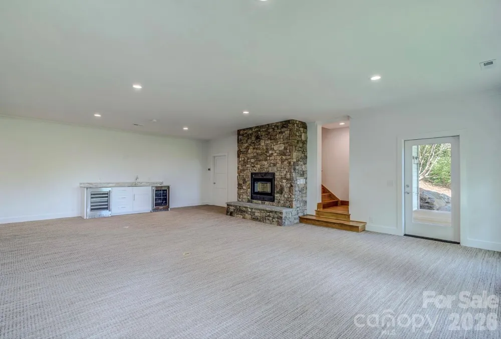3434 Old Jonas Ridge Road Newland, NC 28657