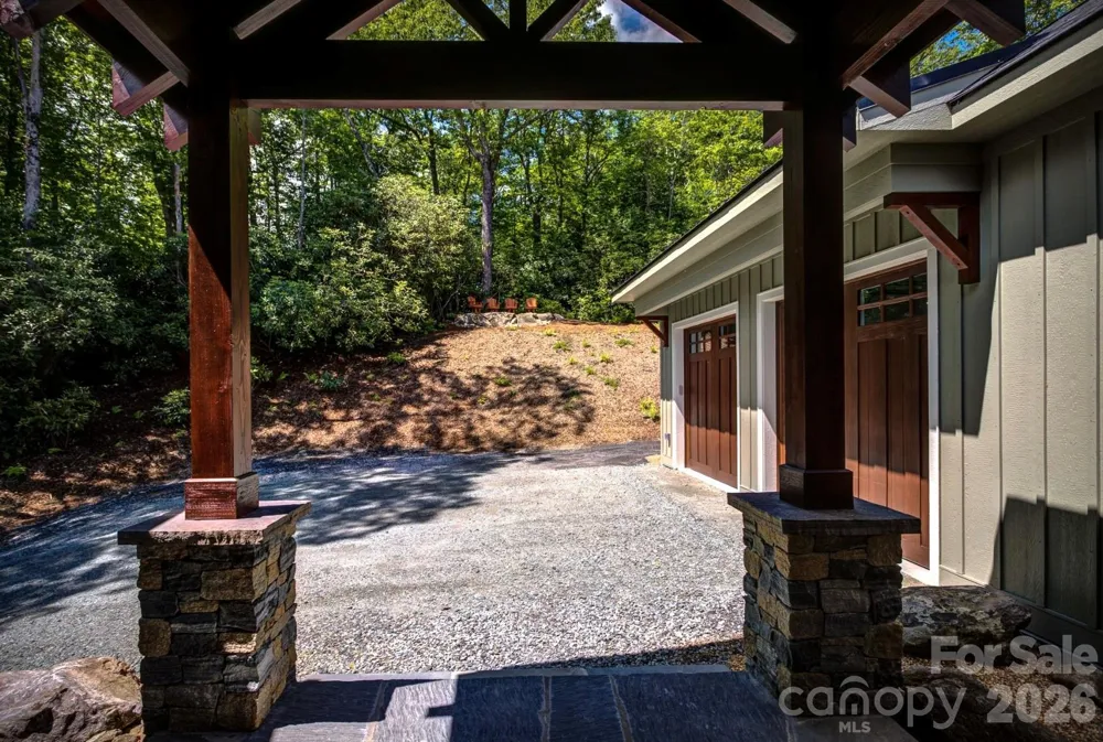 3434 Old Jonas Ridge Road Newland, NC 28657