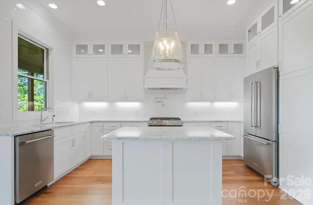 3434 Old Jonas Ridge Road Newland, NC 28657