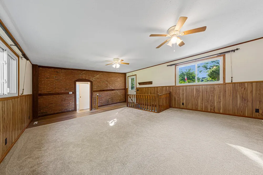 219 Davis Street Le Sueur, MN 56058