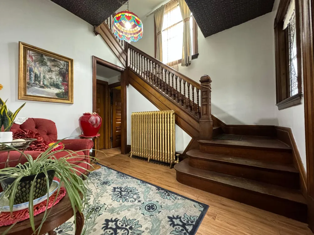 1464 Minnehaha Avenue W Saint Paul, MN 55104