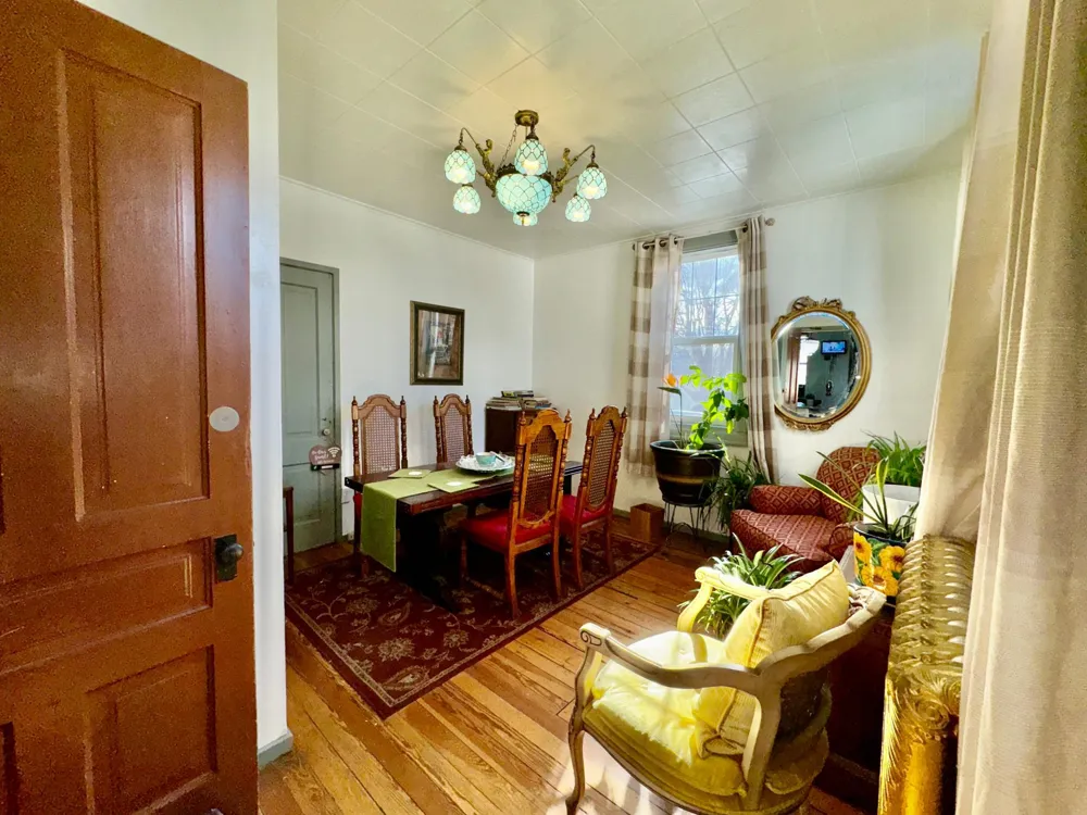 1464 Minnehaha Avenue W Saint Paul, MN 55104
