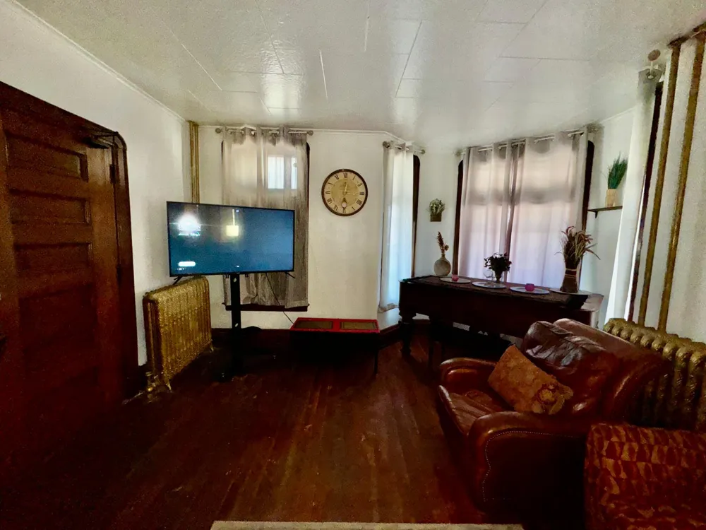 1464 Minnehaha Avenue W Saint Paul, MN 55104