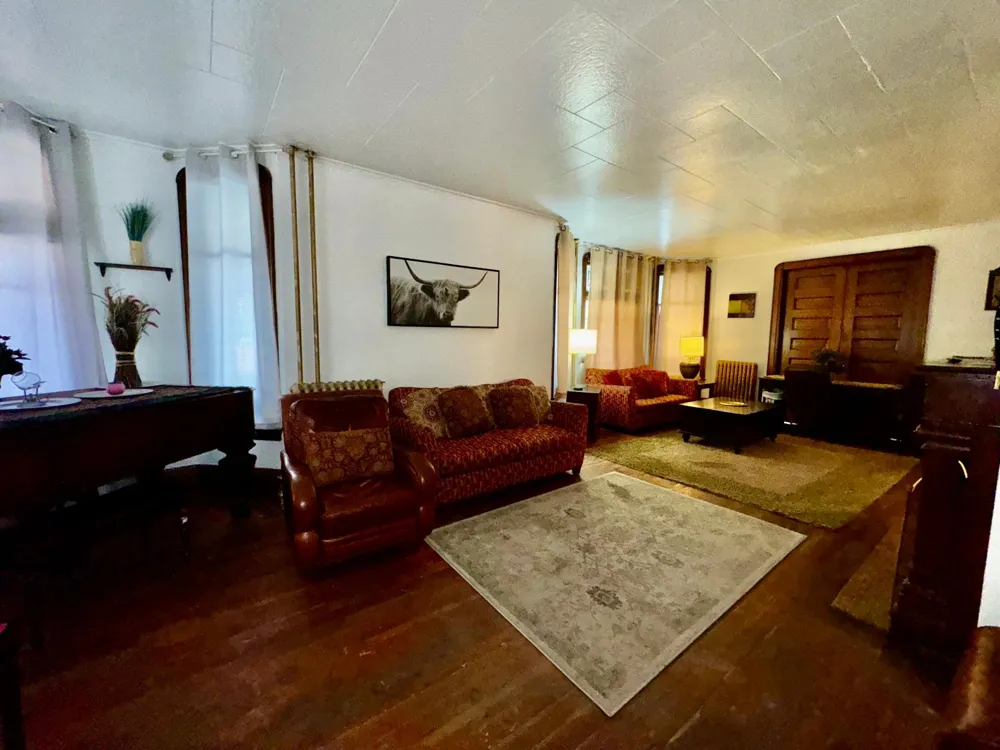 1464 Minnehaha Avenue W Saint Paul, MN 55104
