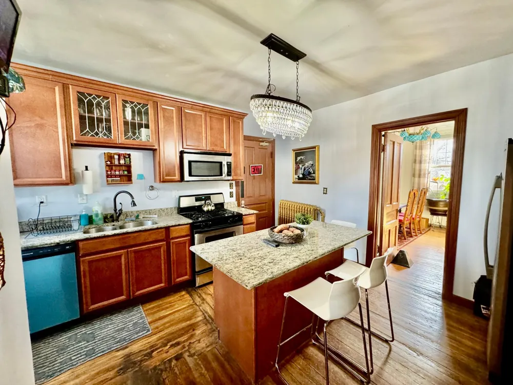 1464 Minnehaha Avenue W Saint Paul, MN 55104