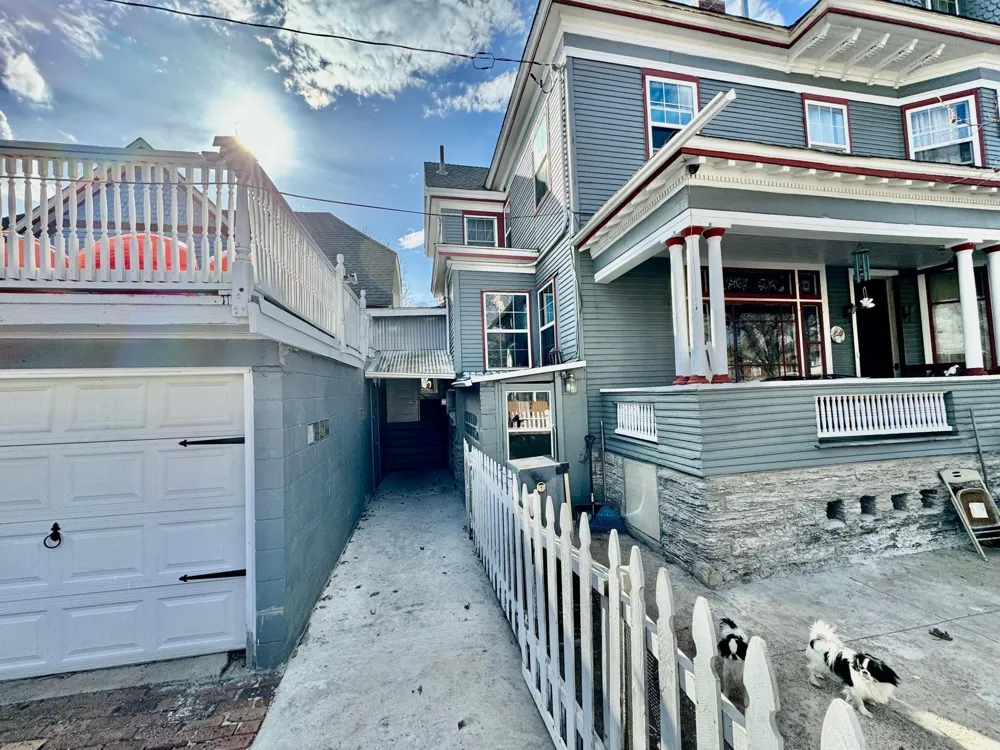 1464 Minnehaha Avenue W Saint Paul, MN 55104