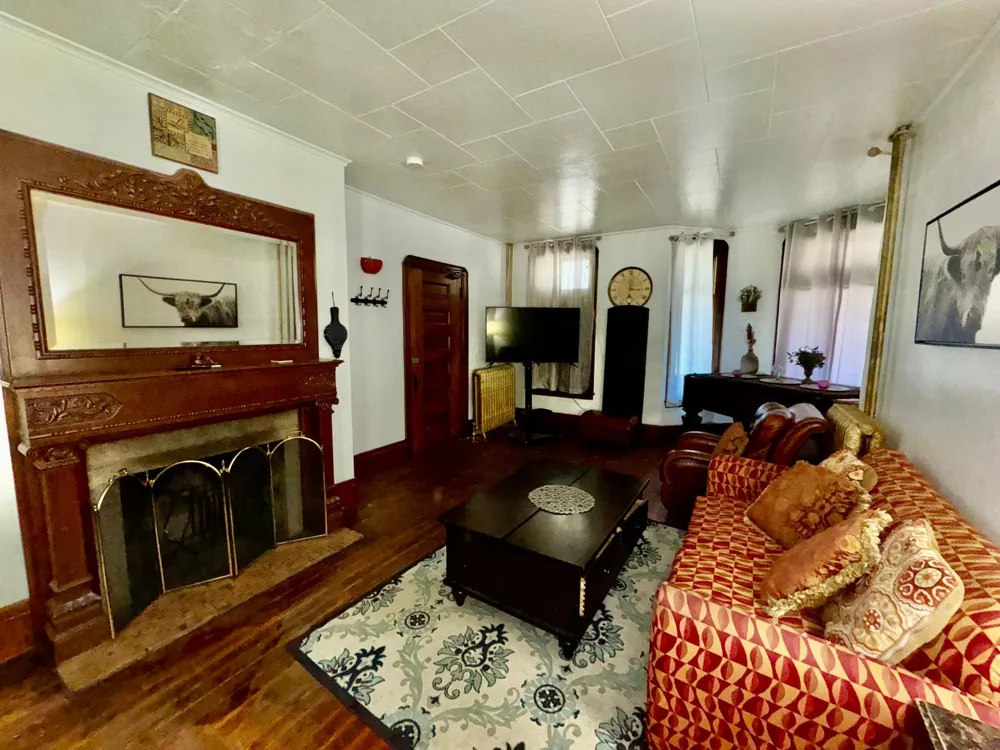 1464 Minnehaha Avenue W Saint Paul, MN 55104