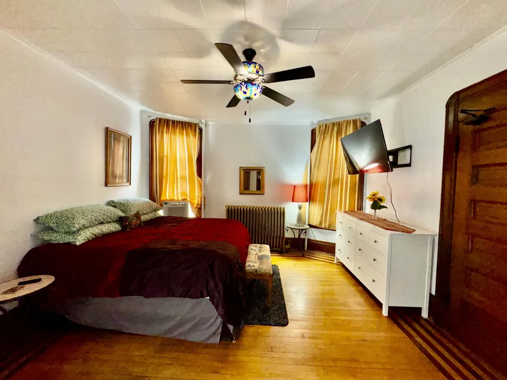 1464 Minnehaha Avenue W Saint Paul, MN 55104