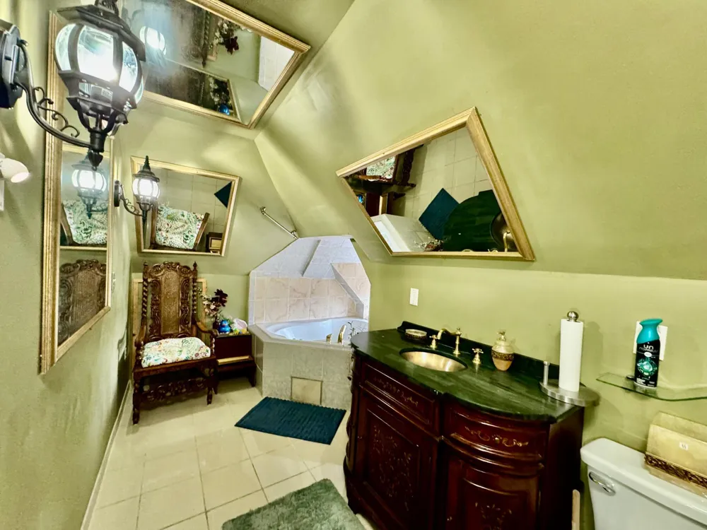 1464 Minnehaha Avenue W Saint Paul, MN 55104