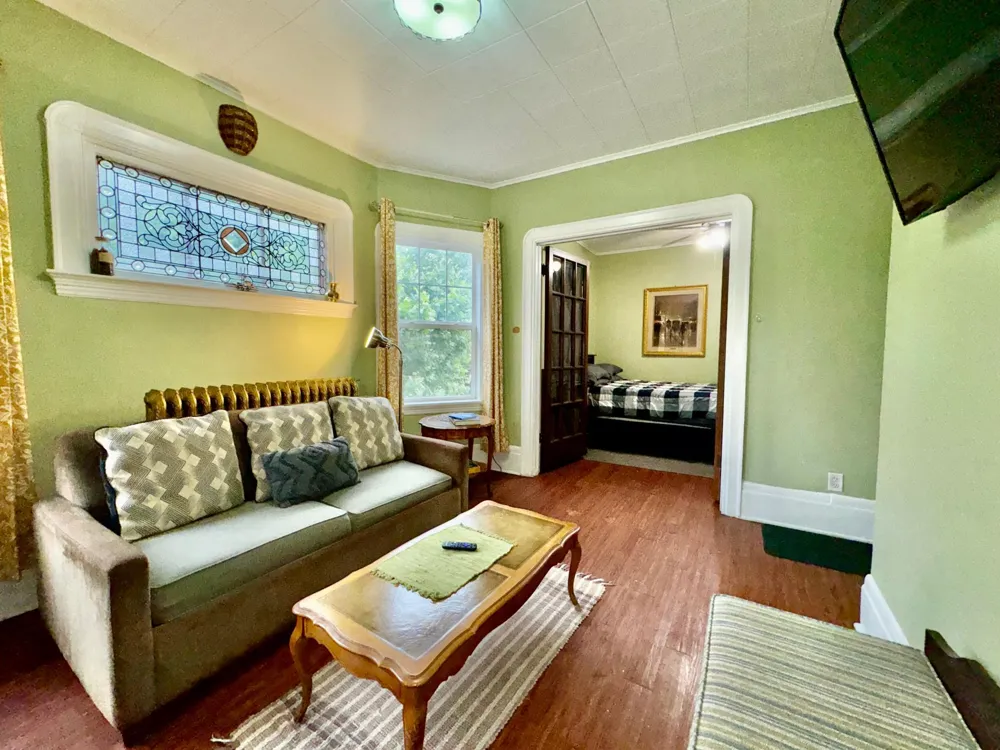 1464 Minnehaha Avenue W Saint Paul, MN 55104